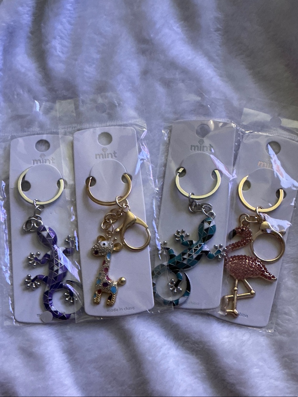 Mint Colorful 4 Piece Bundle Keychain Set - 2 Geicos  1 Flamingo 🦩 & 1 Giraffe 🦒
